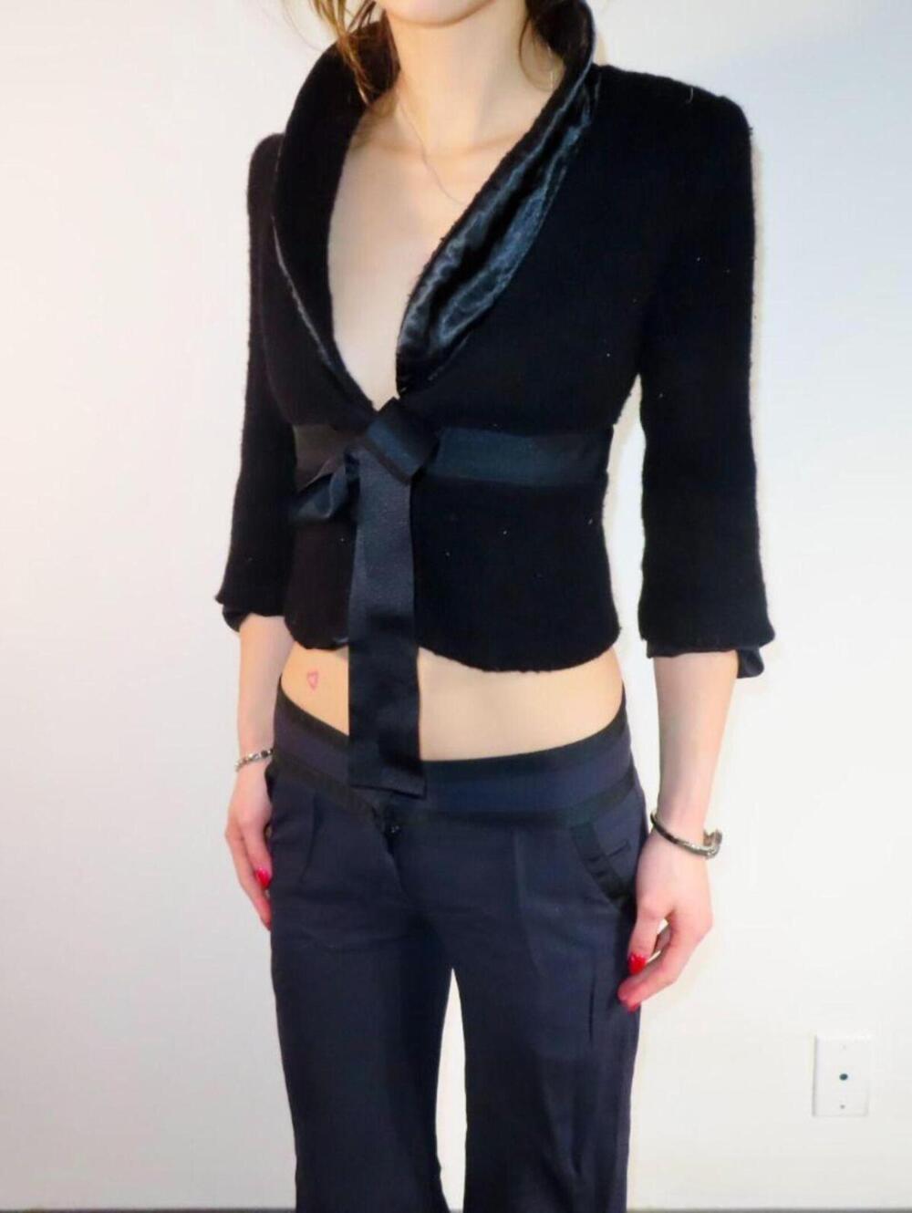 Forever 21 Women's Black Jacket - Picture 2 of 5